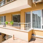 Sea Grape Wine Flat In Old Center Apartment