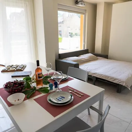 Sea Grape Wine Flat In Old Center Apartment *