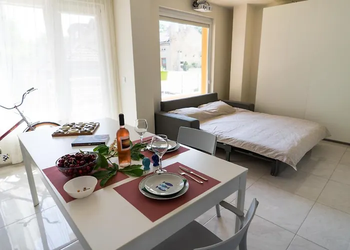 Sea Grape Wine Flat In Old Center Apartment *